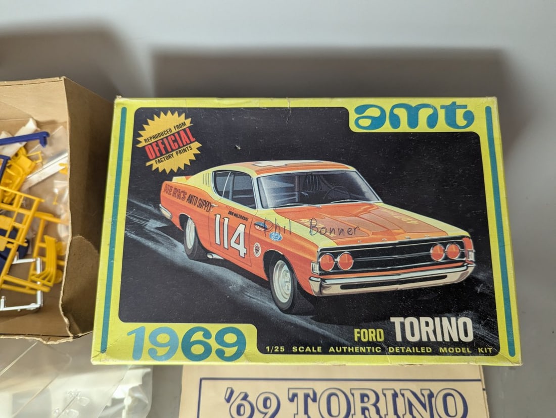 AMT 1969 Ford Torino 1/25 Scale Model Kit No. T151-200 Vintage Collector Parts Builder - 2