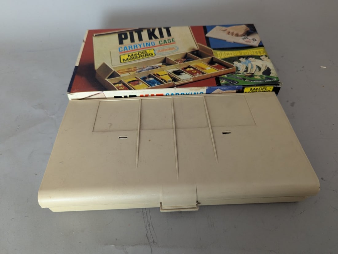 Aurora Model Motoring Pit Kit HO Scale Carrying Case with Assorted Slot Car Parts - 3
