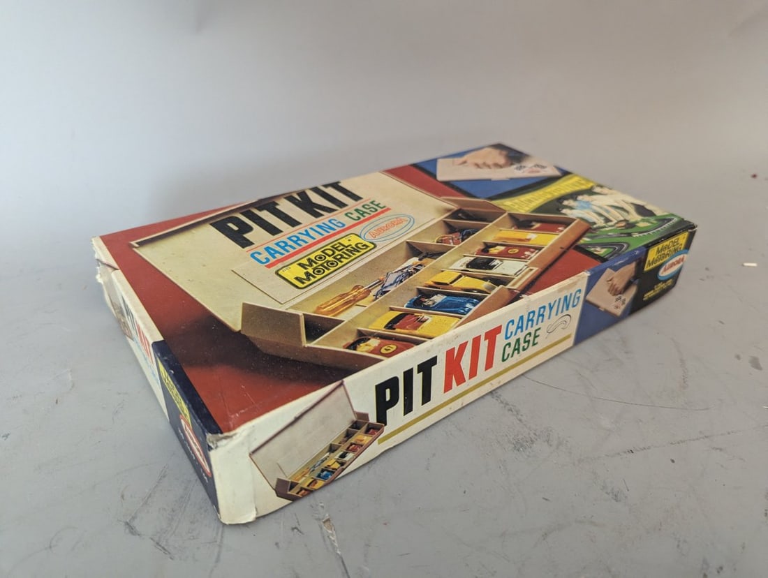 Aurora Model Motoring Pit Kit HO Scale Carrying Case with Assorted Slot Car Parts - 5