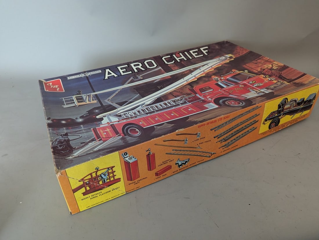 AMT American LaFrance Aero Chief 1000 Series Model Kit Vintage T514 Unbuilt Model - 5