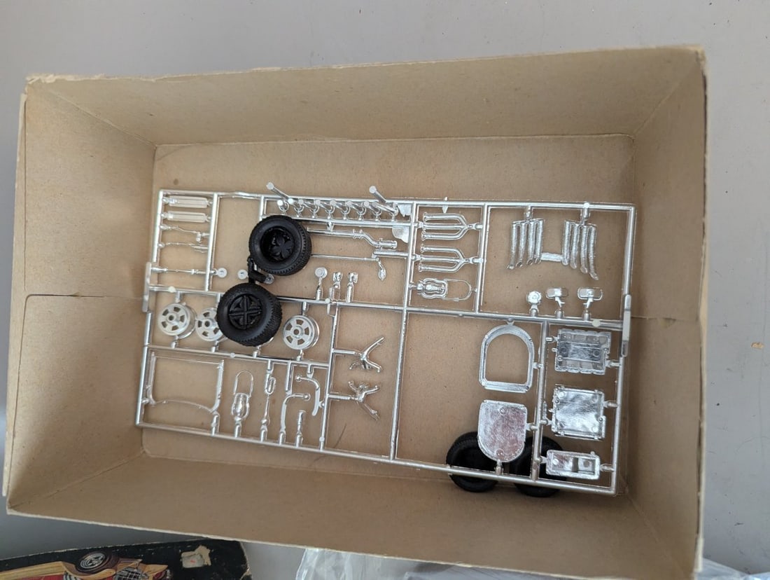MPC Jolly Rodger Model Kit 1/25 Scale Harry Bradley Vintage Unbuilt Collectible - 4