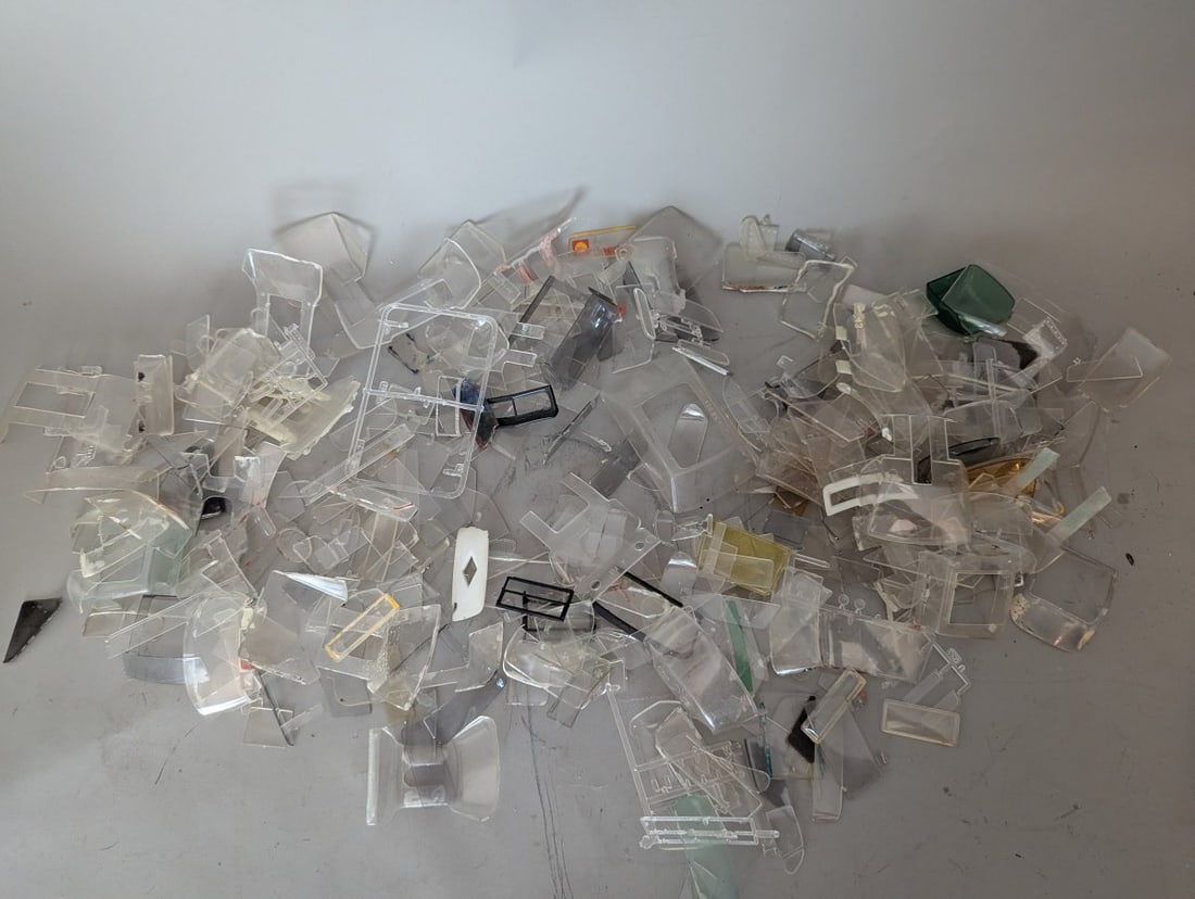 Large Lot of Vintage Model Kit Windshield and Window Parts for Restoration Projects: **Important** Please read below description on how to avoid high shipping costs. This auction features a large lot of vintage model kit windshield and window parts, perfect for restoration