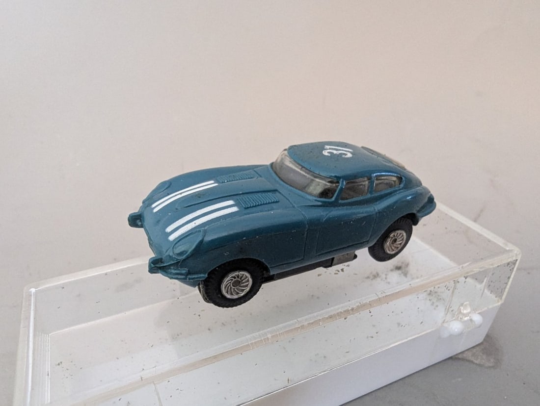 Vintage Marx HO Scale Jaguar XKE Slot Car with Original Plastic Case Collectible Toy - 3