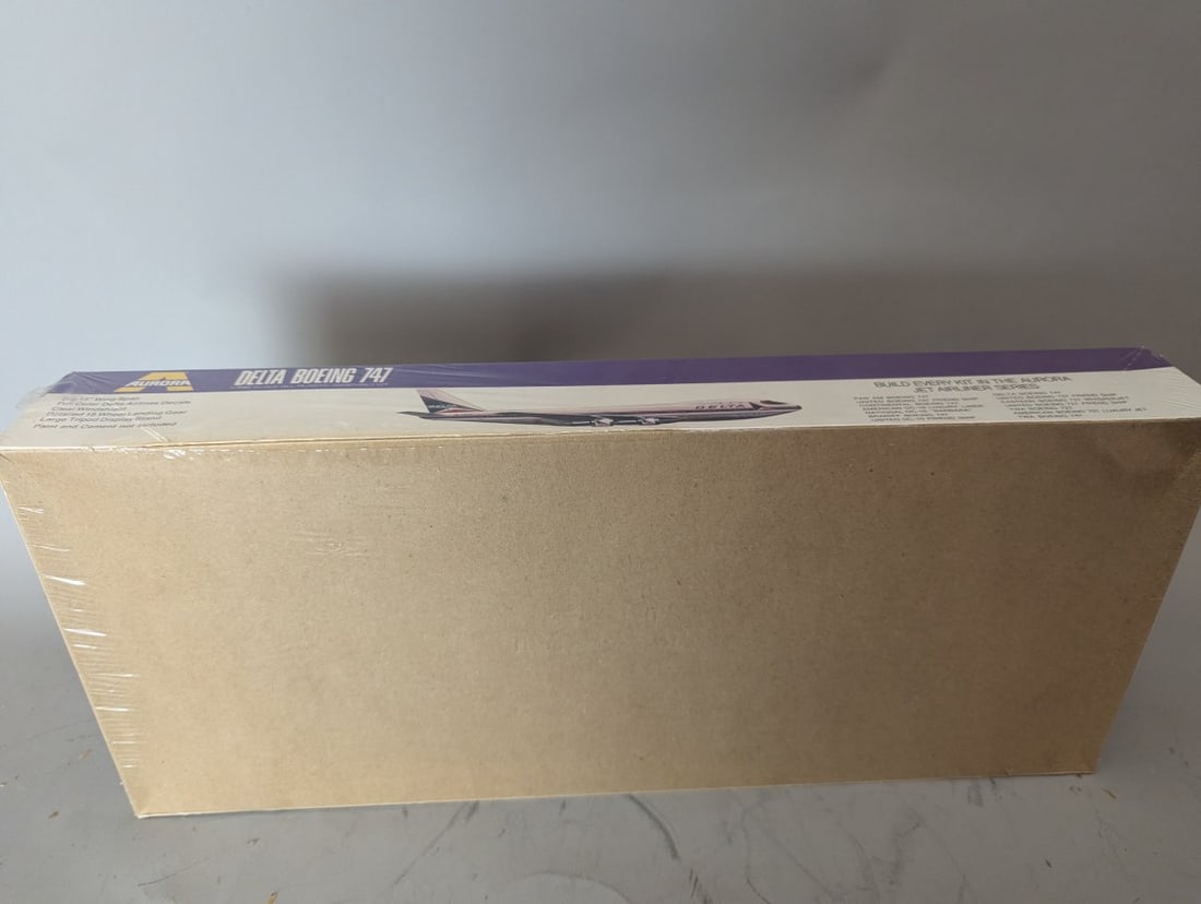 Aurora Delta Airlines Boeing 747 Jumbo Jet 1/156 Scale Model Kit Vintage NOS Sealed - 5