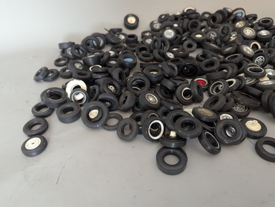 Large Lot of Assorted Model Kit Wheels and Tires for 1/24 1/25 Scale Projects - 3