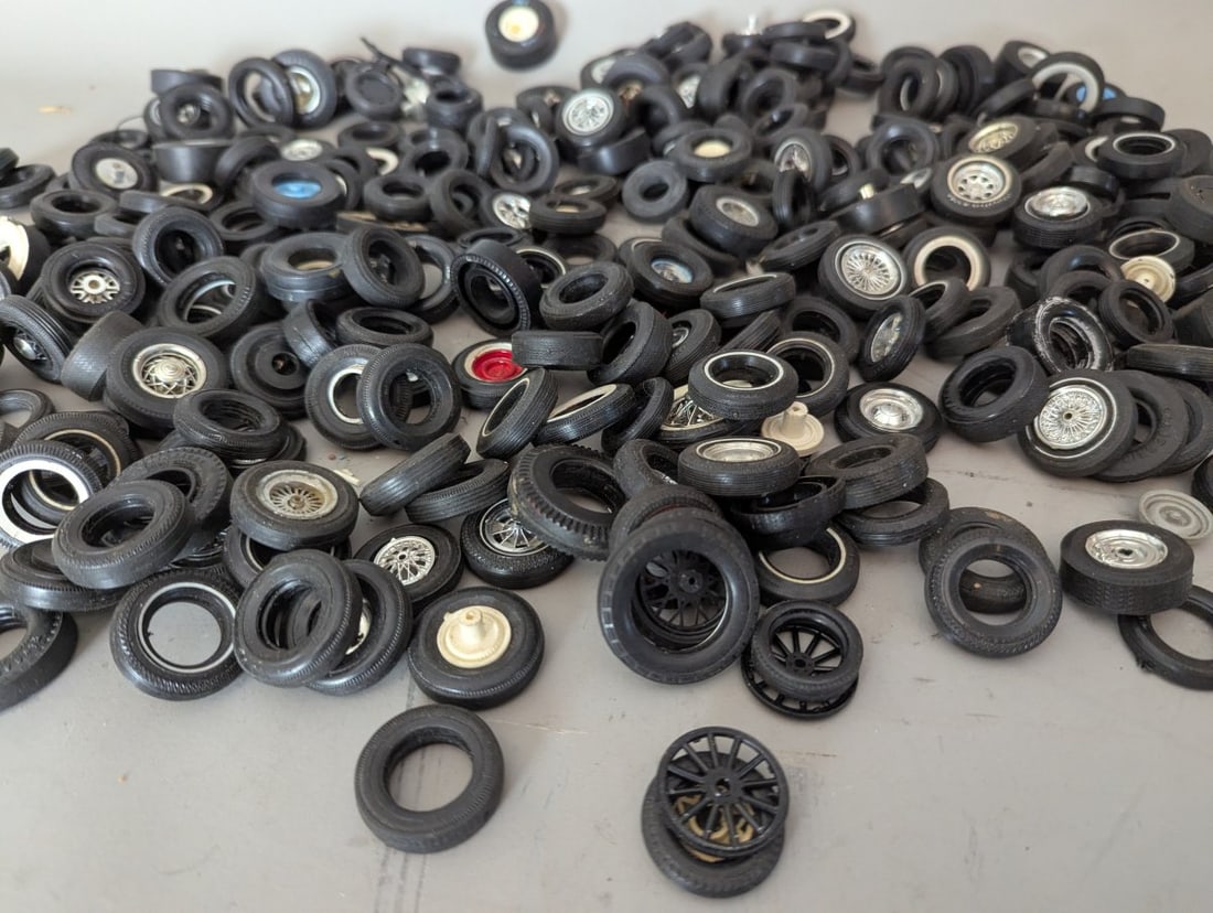 Large Lot of Assorted Model Kit Wheels and Tires for 1/24 1/25 Scale Projects - 4