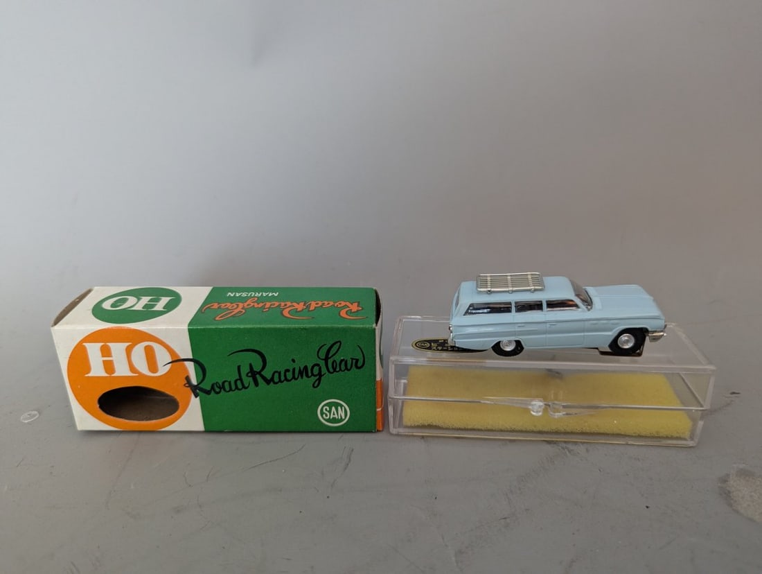 Marusan SAN HO Scale 1960s Buick Station Wagon Slot Car Vintage Toy Collectible: **Important** Please read below description on how to avoid high shipping costs. New old stock. 4 x 1 1/2 x 1 1/4. Don't miss your chance to own this rare Marusan (SAN) HO Scale 1960s Buick Station