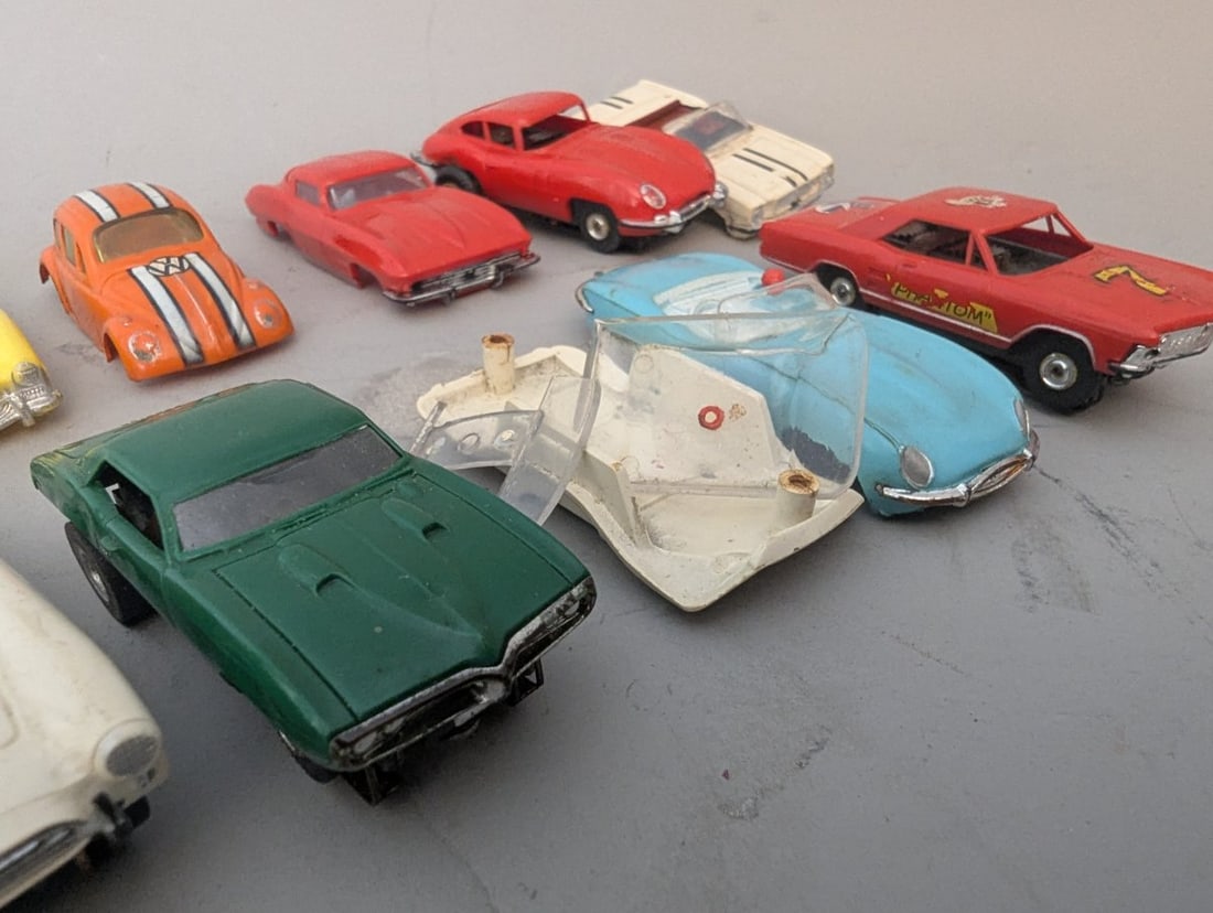 Vintage HO Scale Slot Car Collection with Chassis, Bodies, and Parts for Restoration - 3