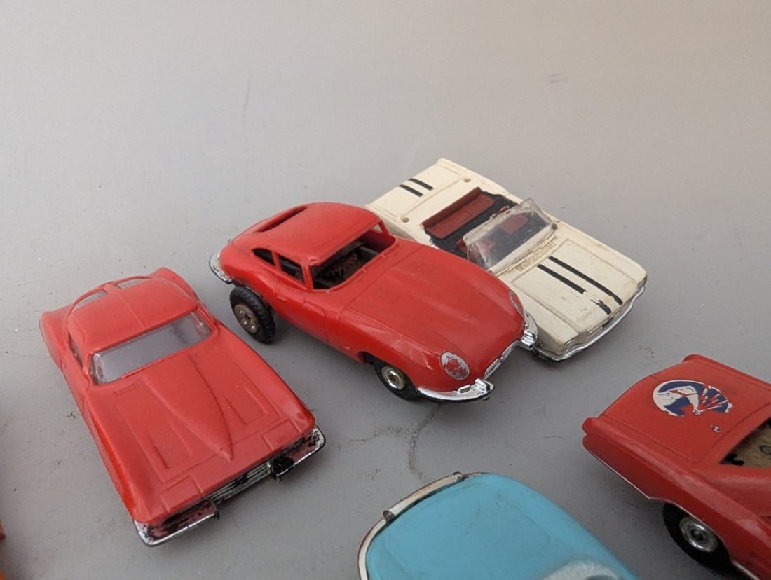 Vintage HO Scale Slot Car Collection with Chassis, Bodies, and Parts for Restoration - 5