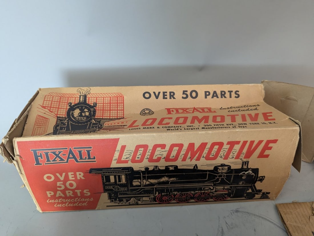 Vintage Louis Marx Fix-All Locomotive Assembly Kit No. 2552 for Collectors and Hobbyists - 2