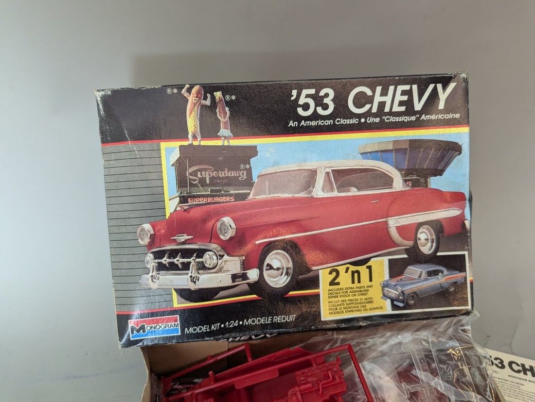 1988 Monogram 1/24 Scale '53 Chevy 2'n'1 Model Kit with Superdawg Box Art - 2