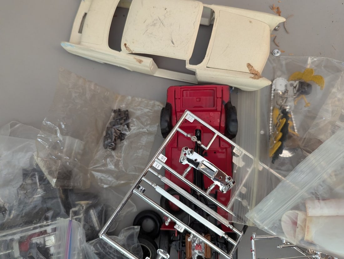 Large Lot Vintage Assorted Model Car Kit Parts For Restoration or Custom Projects - 10