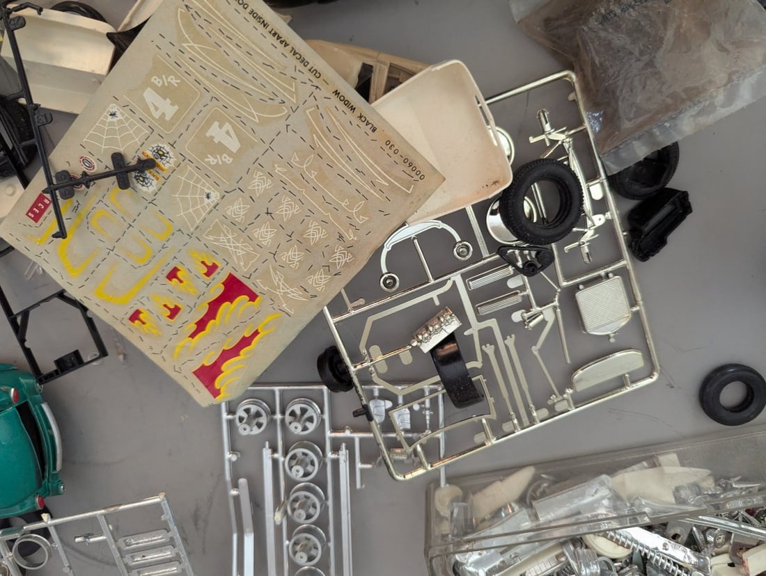 Large Lot Vintage Assorted Model Car Kit Parts For Restoration or Custom Projects - 4