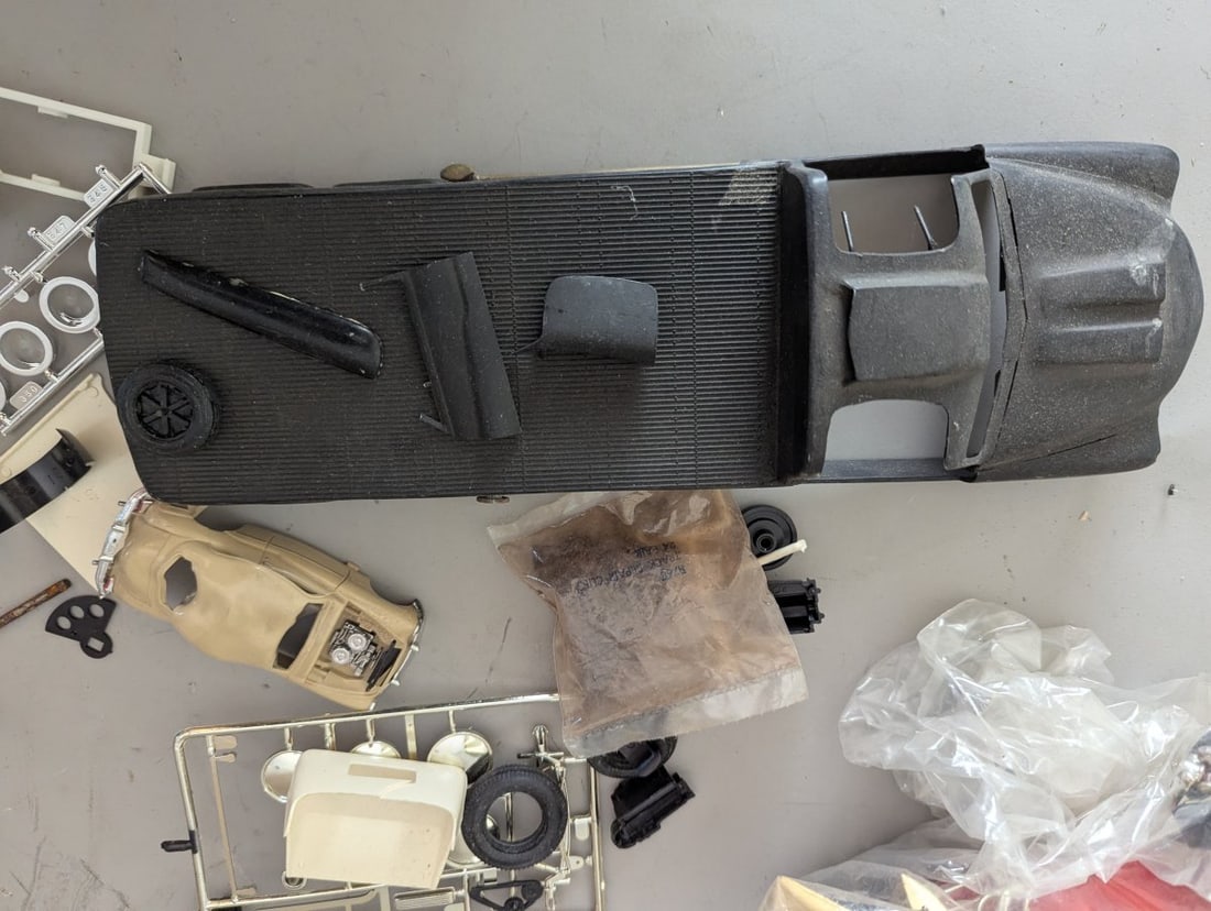 Large Lot Vintage Assorted Model Car Kit Parts For Restoration or Custom Projects - 5