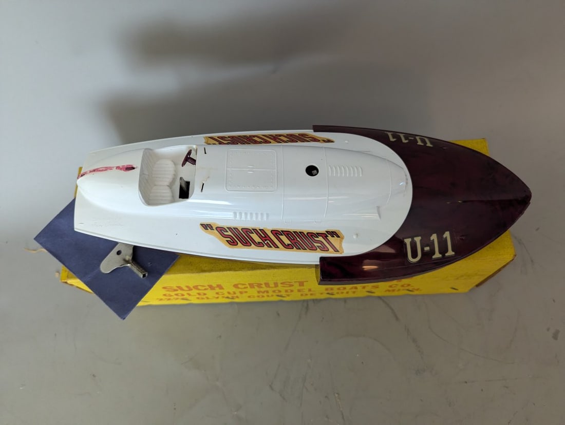Gold Cup Model Boats Co Such Crust U-11 Windup Toy Boat Operational with Box and Key - 2