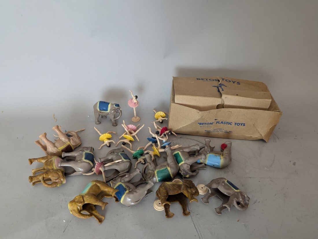 Beton Plastic Toys Circus Lady on Elephants Set ZC-101 New Old Stock Vintage Collectible (1 of 8)