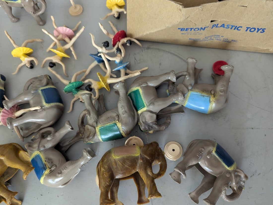 Beton Plastic Toys Circus Lady on Elephants Set ZC-101 New Old Stock Vintage Collectible - 3