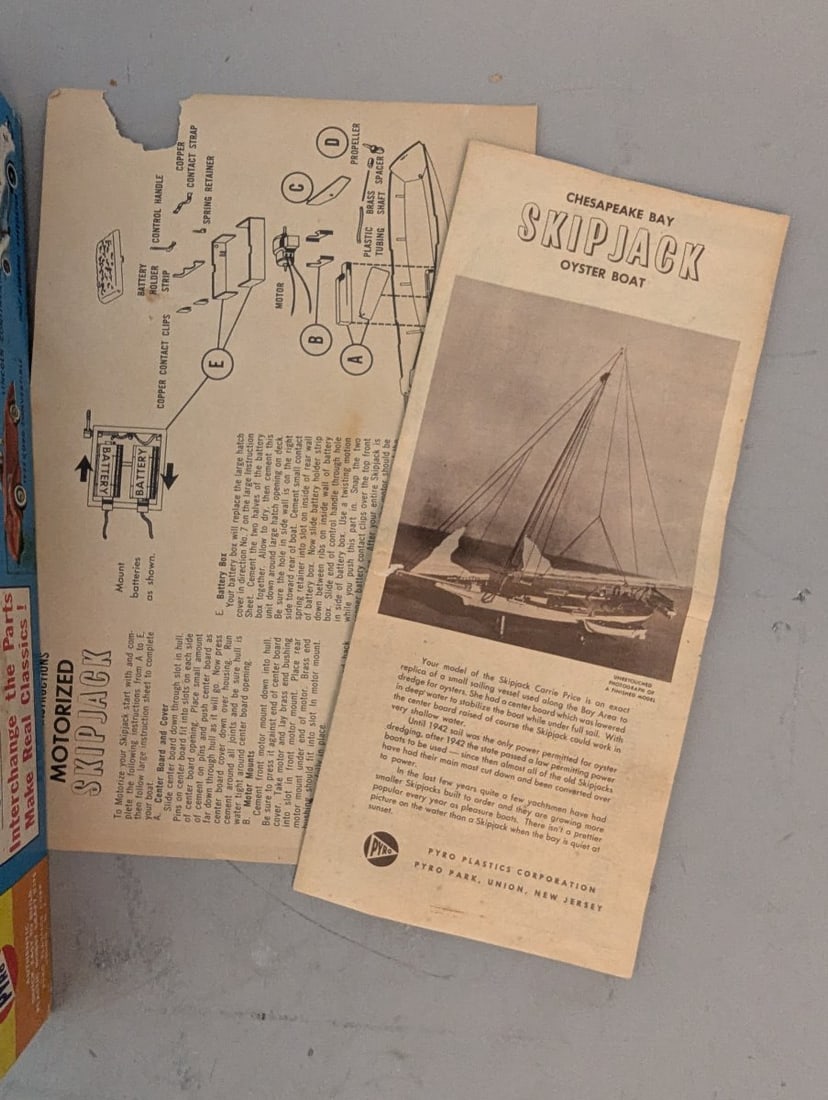 Vintage Pyro Chesapeake Bay Skipjack Motorized Model Kit No. 270-130 Rare Collectible - 5
