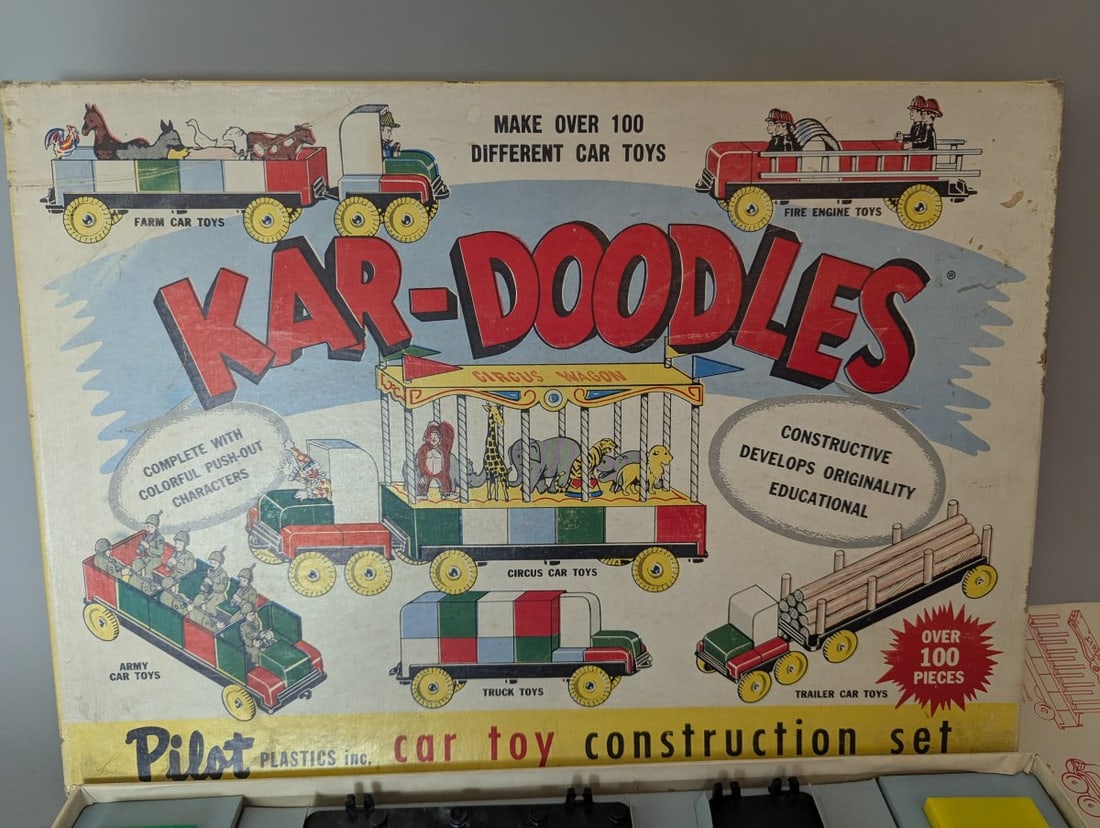 Kar-Doodles Car Toy Construction Set by Pilot Plastics Inc. Vintage Unpunched - 2