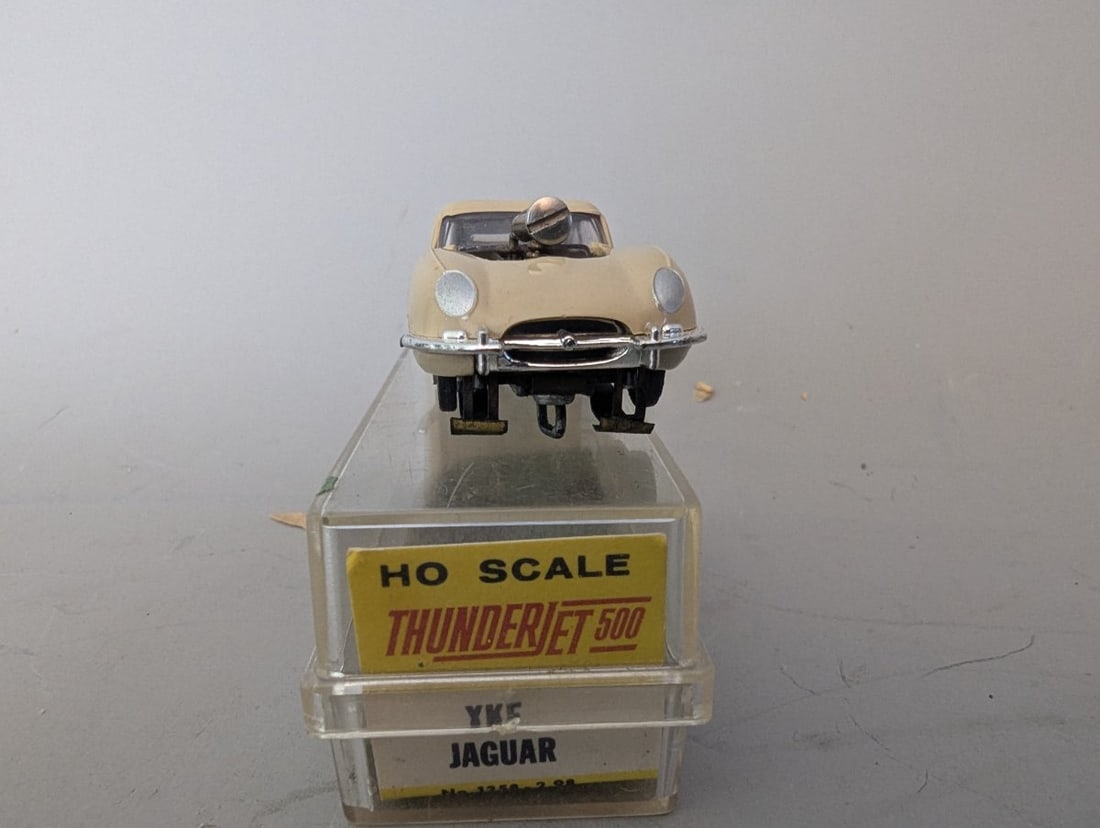 Aurora Thunderjet 500 Wild Ones XKE Jaguar HO Slot Car No. 1356 Vintage Collectible - 2