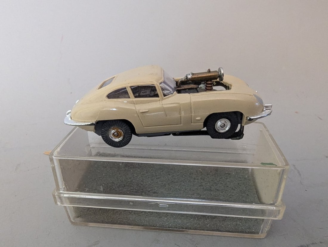 Aurora Thunderjet 500 Wild Ones XKE Jaguar HO Slot Car No. 1356 Vintage Collectible - 3