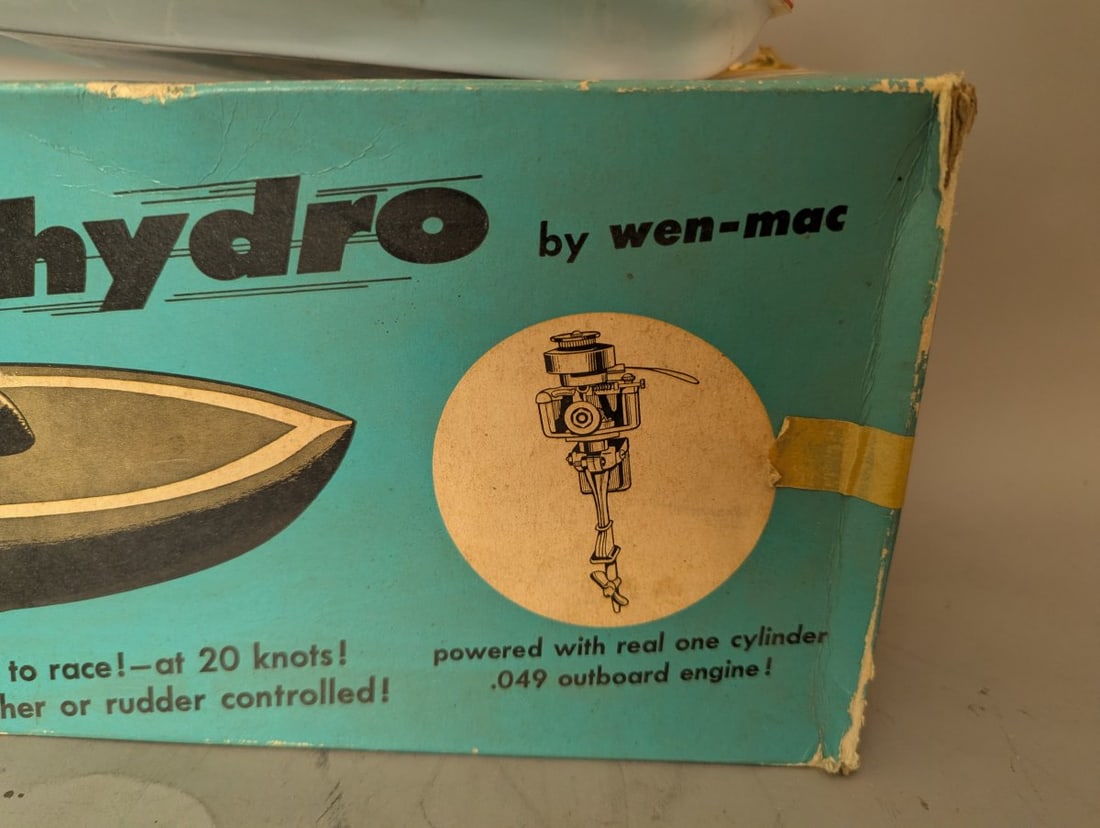 Vintage 1955 Wen-Mac Corvette Hydro Gas Powered Toy Boat with Original Box - 4