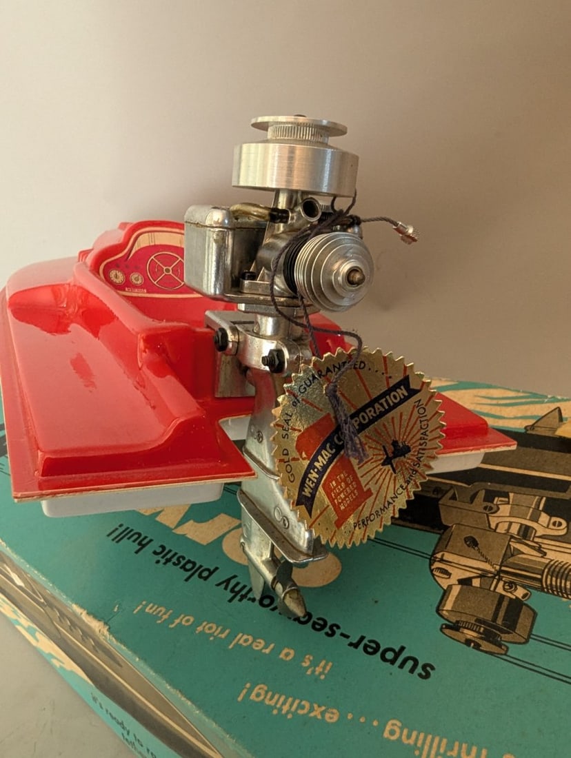 Vintage 1955 Wen-Mac Corvette Hydro Gas Powered Toy Boat with Original Box - 7