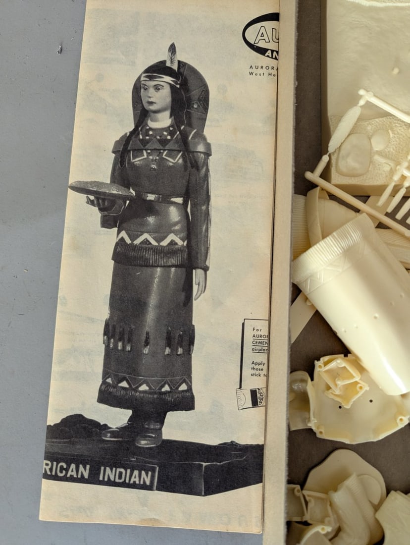 Aurora Indian Squaw Figurine Model Kit No 418-98 Vintage Collectible Unassembled - 3
