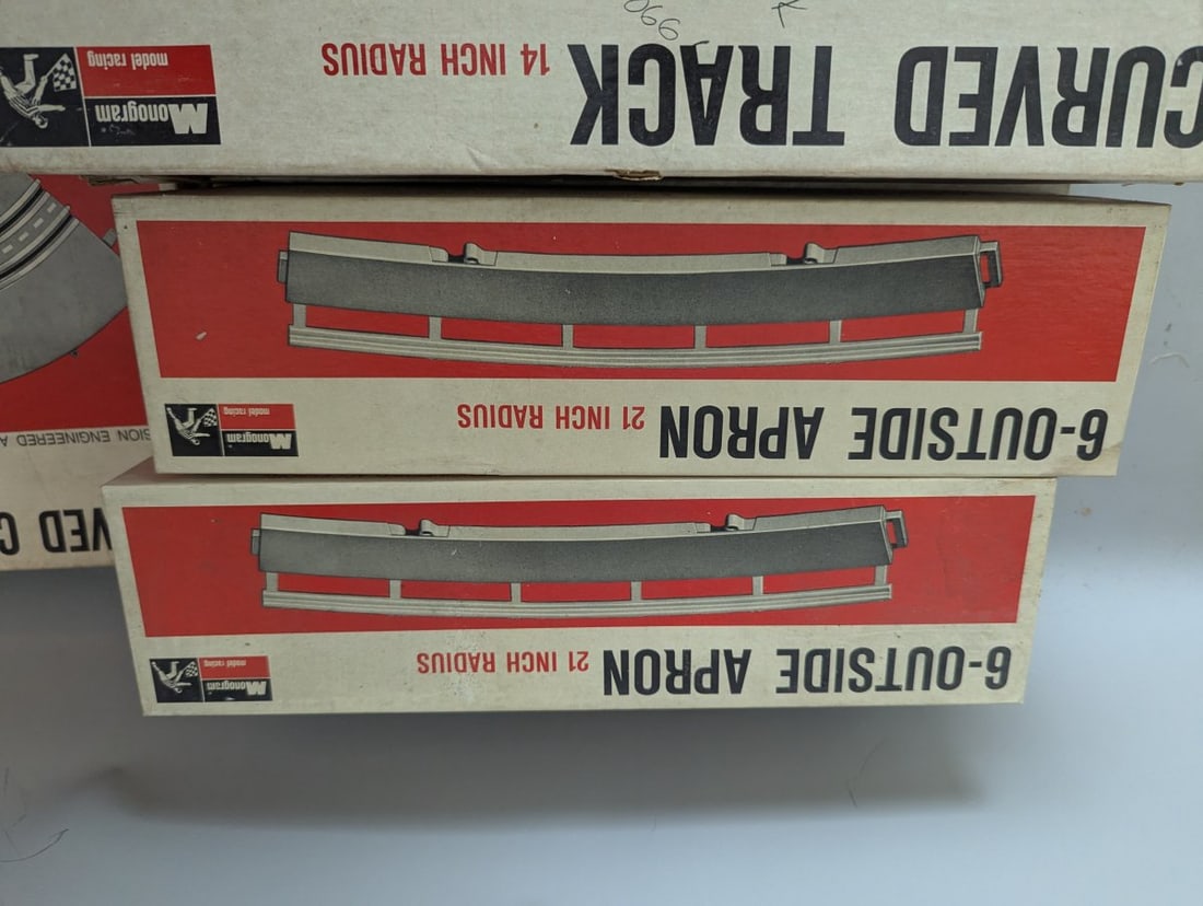 Monogram NOS Slot Car Track Lot with Various Types from the 1960s for Collectors and Hobbyists - 6