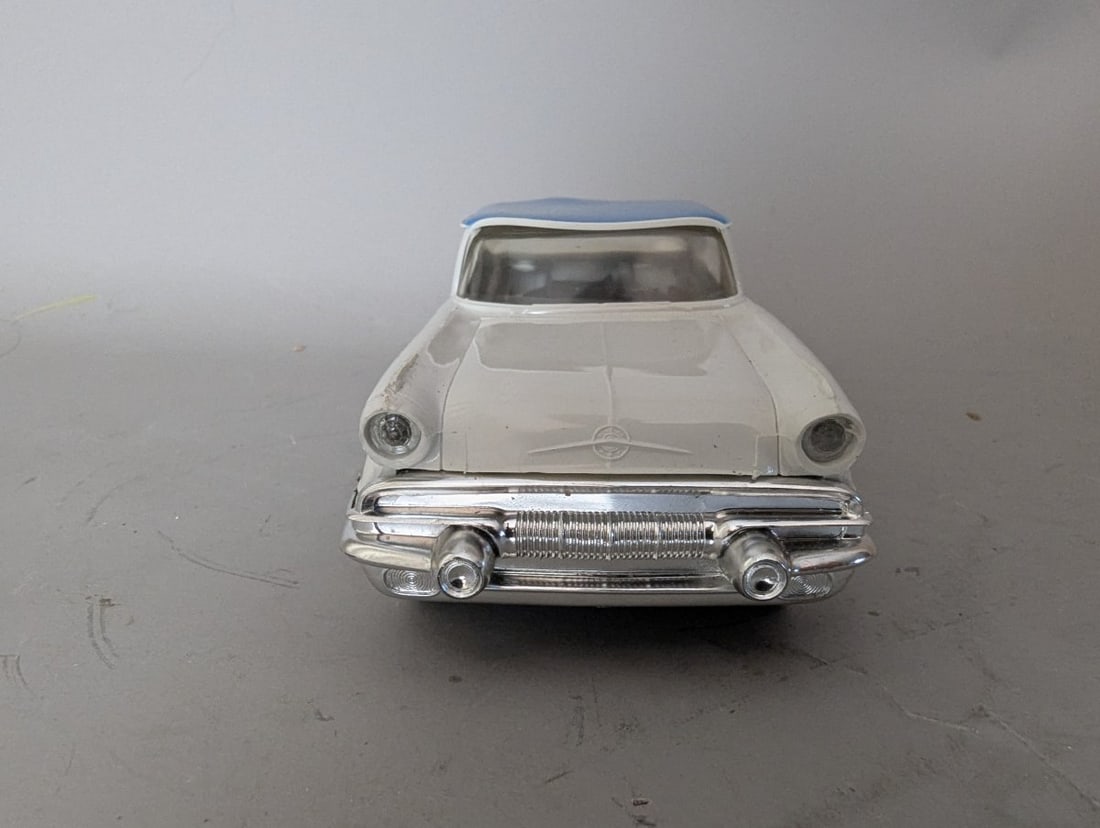 Vintage 1957 Pontiac Star Chief Promotional Model Car by SMP Collectible Toy - 5