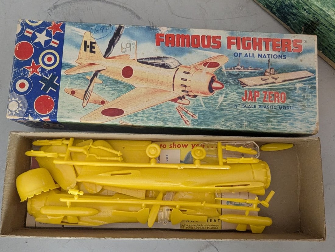 Aurora Famous Fighters Vintage Model Kit Collection Aircraft Models Spitfire Yak 25 Jap Zero - 6