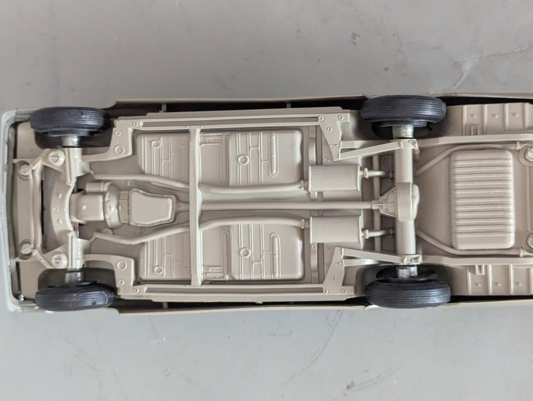 1961 Pontiac Bonneville Catalina Promotional Model Car by AMT Classic Auto Collector's Item - 6