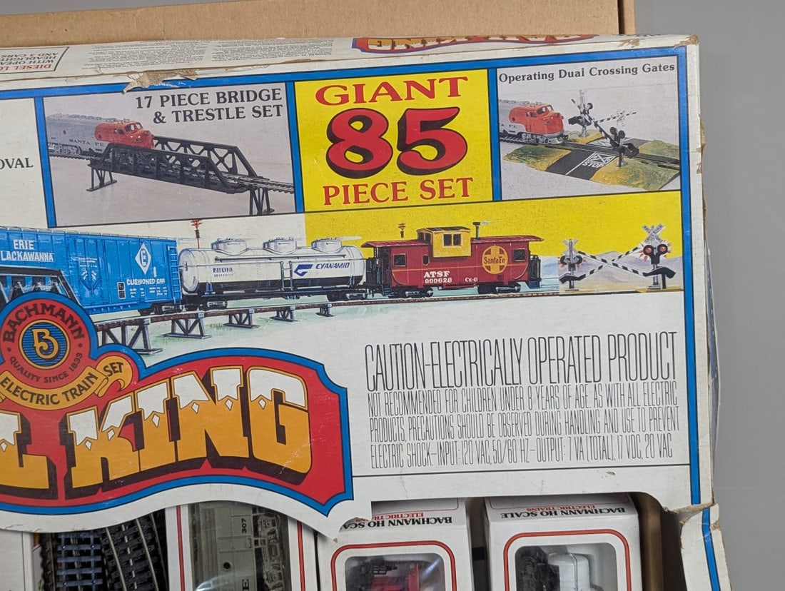 Bachmann Rail King Giant 85 Piece HO Scale Electric Train Set New Old Stock - 4