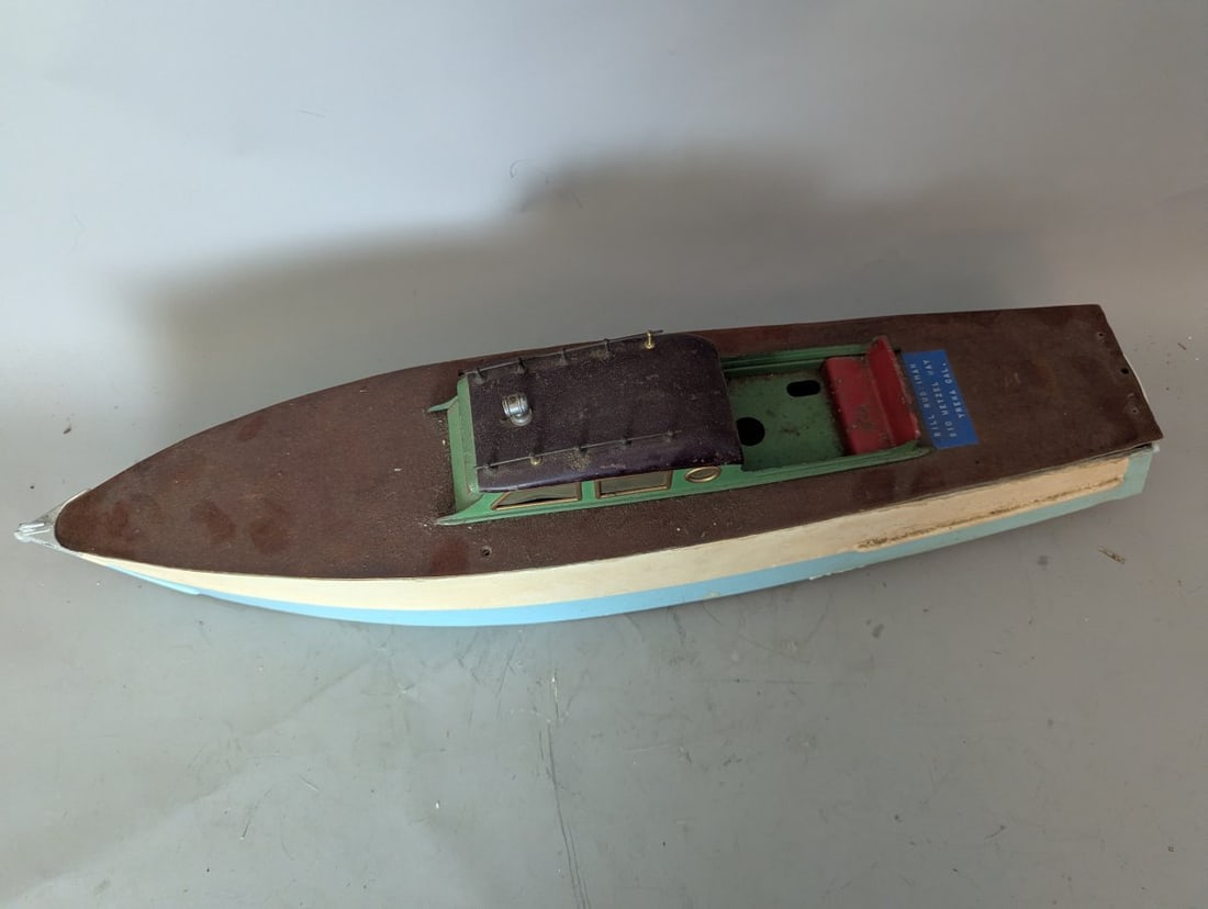 Vintage Scratch-Built R/C Model Cabin Cruiser Boat for Restoration c. 1965 Hobbyist Collectible - 2