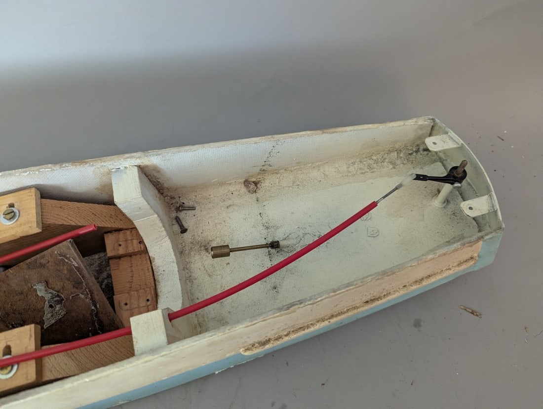 Vintage Scratch-Built R/C Model Cabin Cruiser Boat for Restoration c. 1965 Hobbyist Collectible - 6