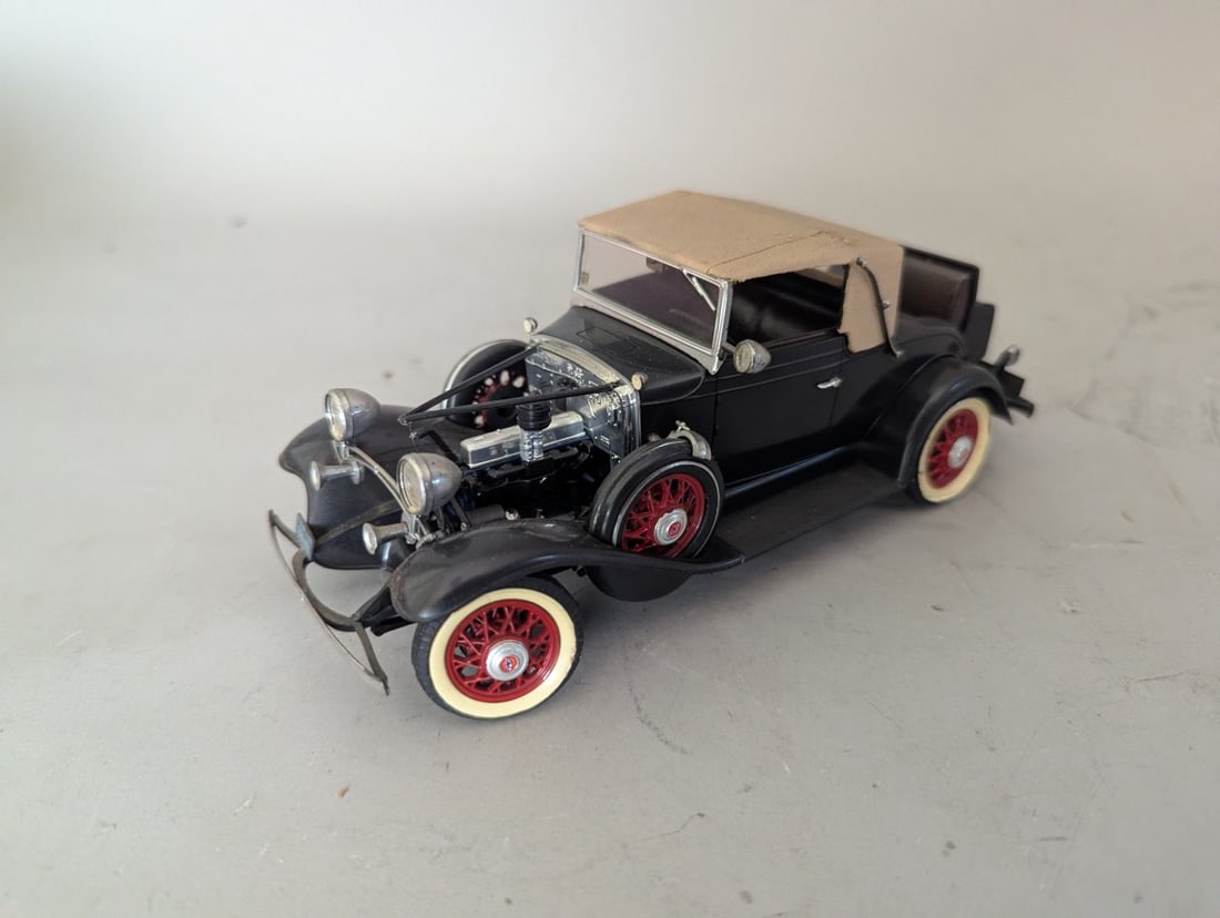 Collection of Vintage Assembled Plastic Model Kits American European Cars Classic Antiques - 10
