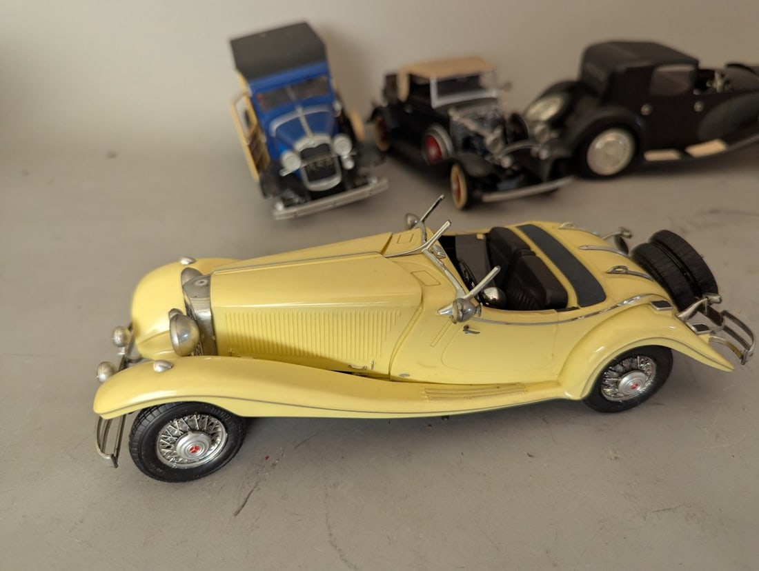Collection of Vintage Assembled Plastic Model Kits American European Cars Classic Antiques - 6