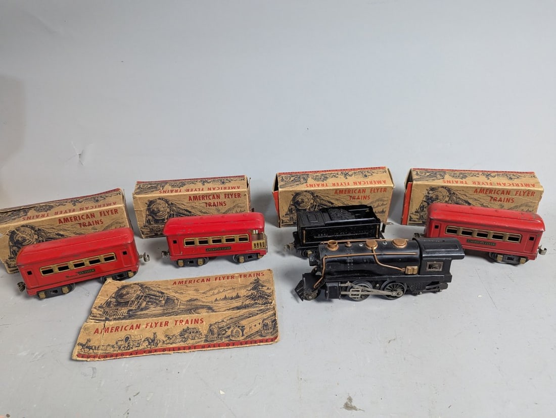 Vintage American Flyer O Gauge Train Set with Locomotive, Tender, and Passenger Cars (1 of 8)