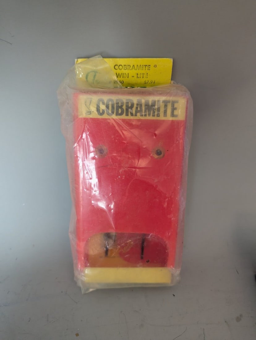 Assorted Vintage Slot Car Accessories Lot Including KF Dynamometer and Tools - 4