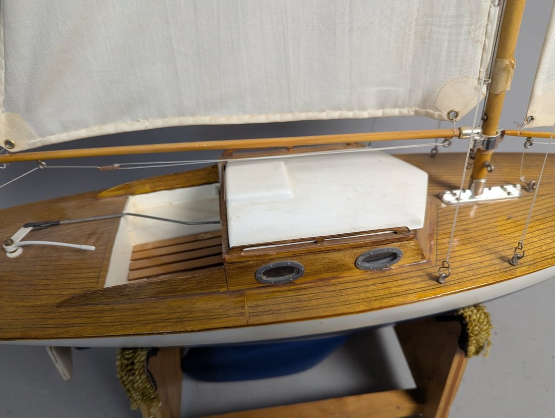 Vintage-Style RC Model Sailboat with Wood Deck Display Stand Collectible - 5