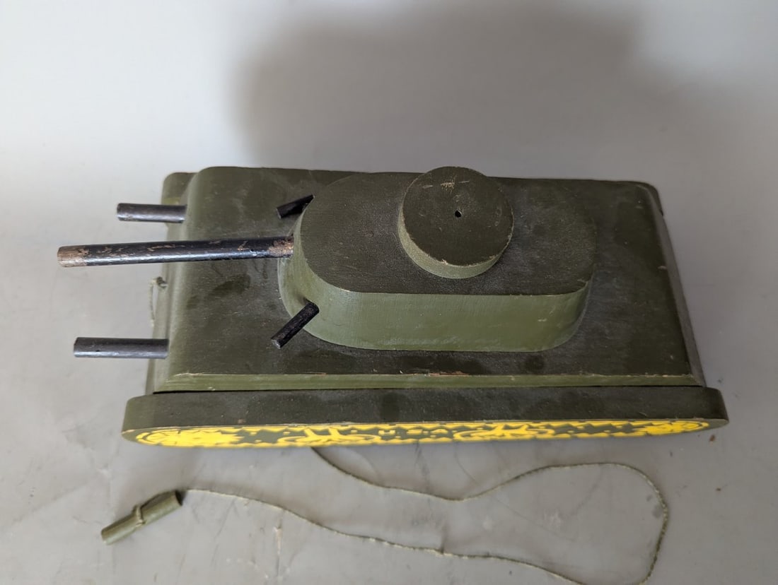 Vintage ND Cass Wooden Pull Toy Tank Military Collectible Unique Broken Cannon - 2