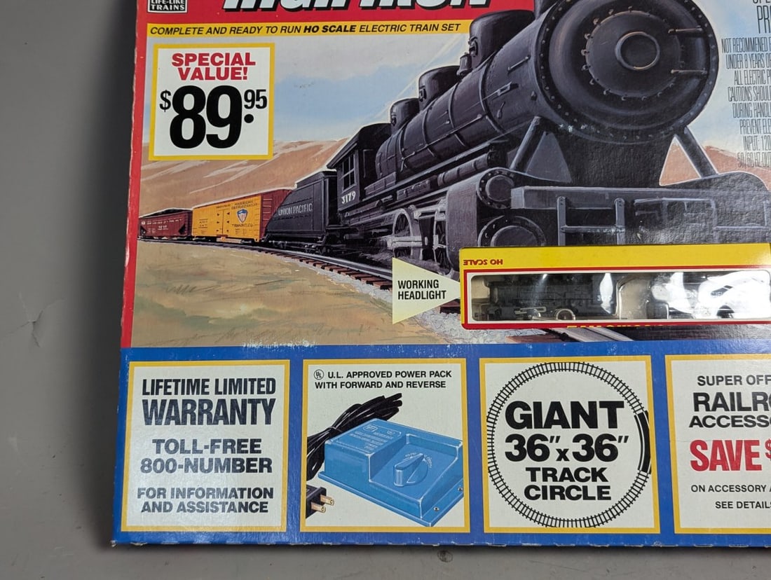 Life-Like Trains The High Iron HO Scale Electric Train Set Parts Missing Four Train Cars - 3