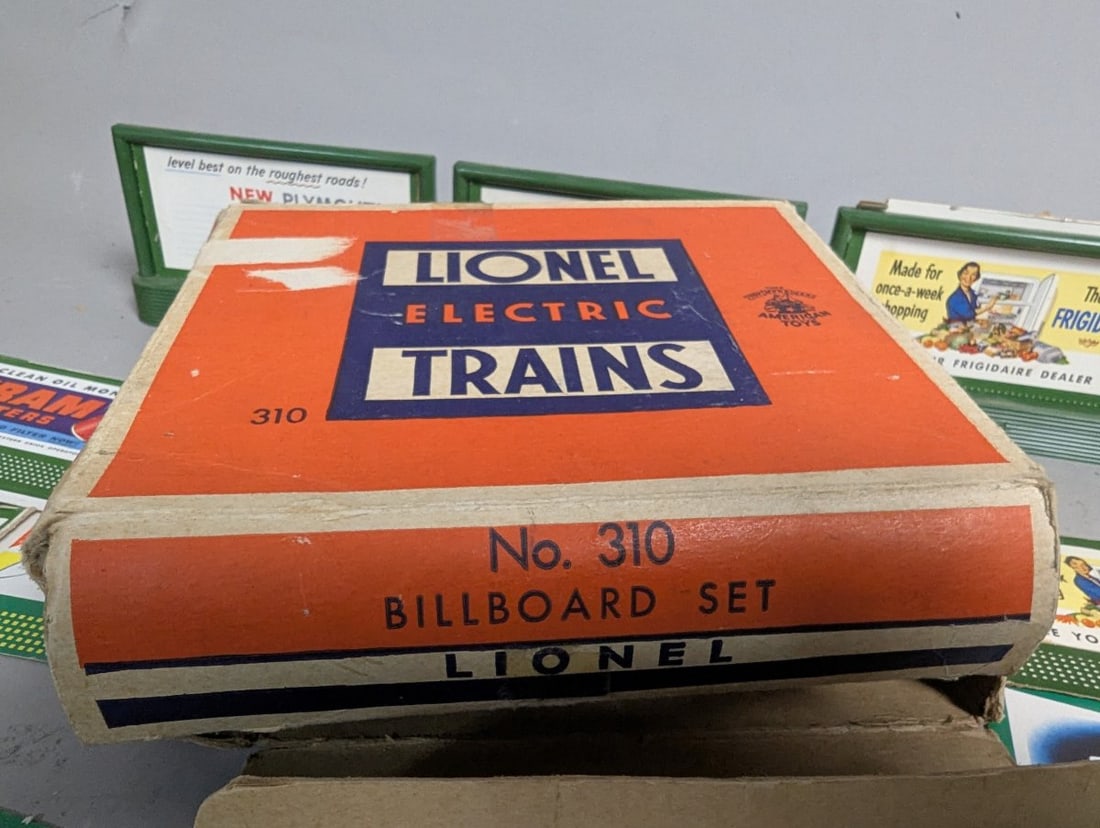 Vintage Lionel No. 310 Billboard Set Collectible Railroad Accessories - 7