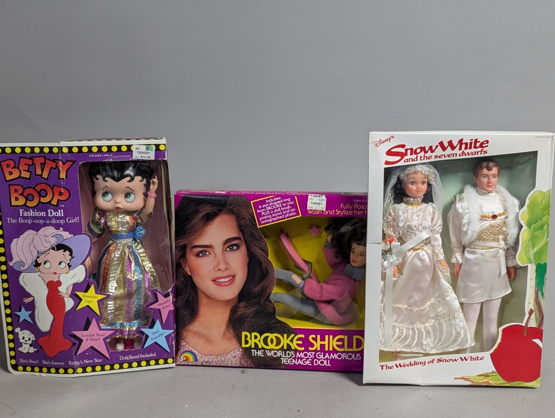 Lot of 3 Vintage Dolls Betty Boop Brooke Shields Snow White New Old Stock: **Important** Please read below description on how to avoid high shipping costs. Discover a fabulous lot of three distinct vintage dolls, presented as new old stock in their original boxes! This excit