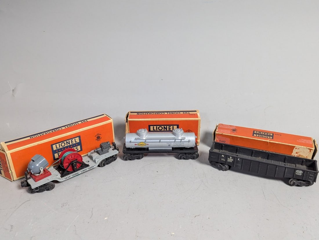 Lionel O-Gauge Model Train Cars Collection Post-War Era with Original Boxes (1 of 6)