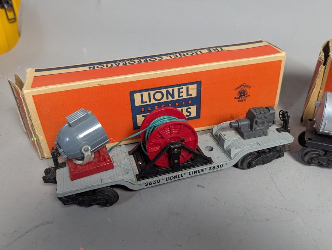 Lionel O-Gauge Model Train Cars Collection Post-War Era with Original Boxes - 2