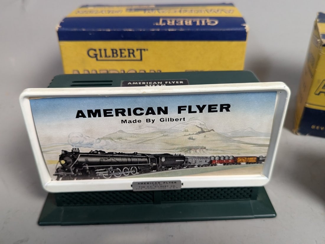 Gilbert American Flyer Whistling Billboards Steam and Diesel Vintage Model Train Set - 2