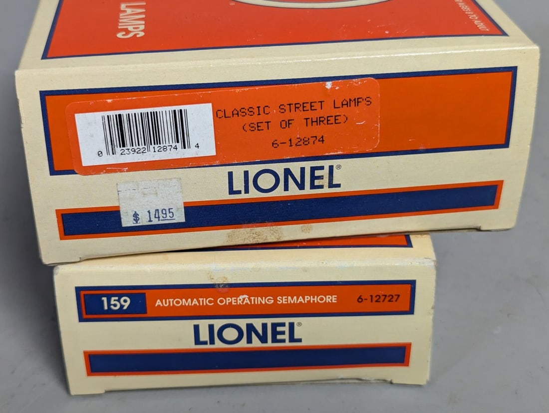 Lionel Model Train Accessories Semaphore and Classic Street Lamps Collectible Set - 3
