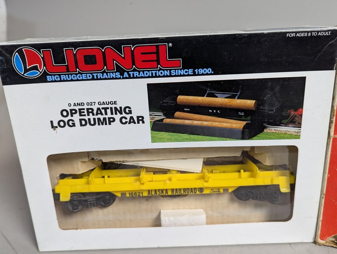 Lionel O/O27 Gauge Operating Log Dump Cars Collectible Model Trains Lot - 2