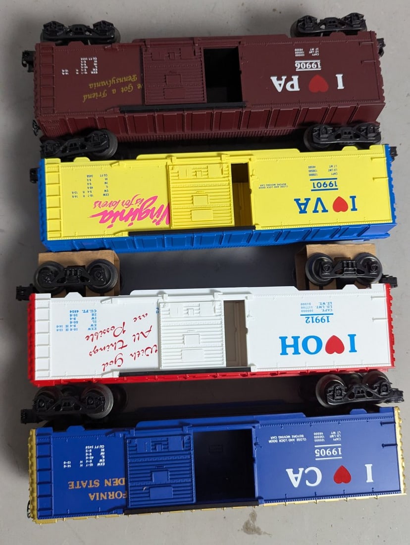 Lionel O-Gauge I Love Boxcar Collection from 1990s - Pennsylvania Virginia California Ohio - 4